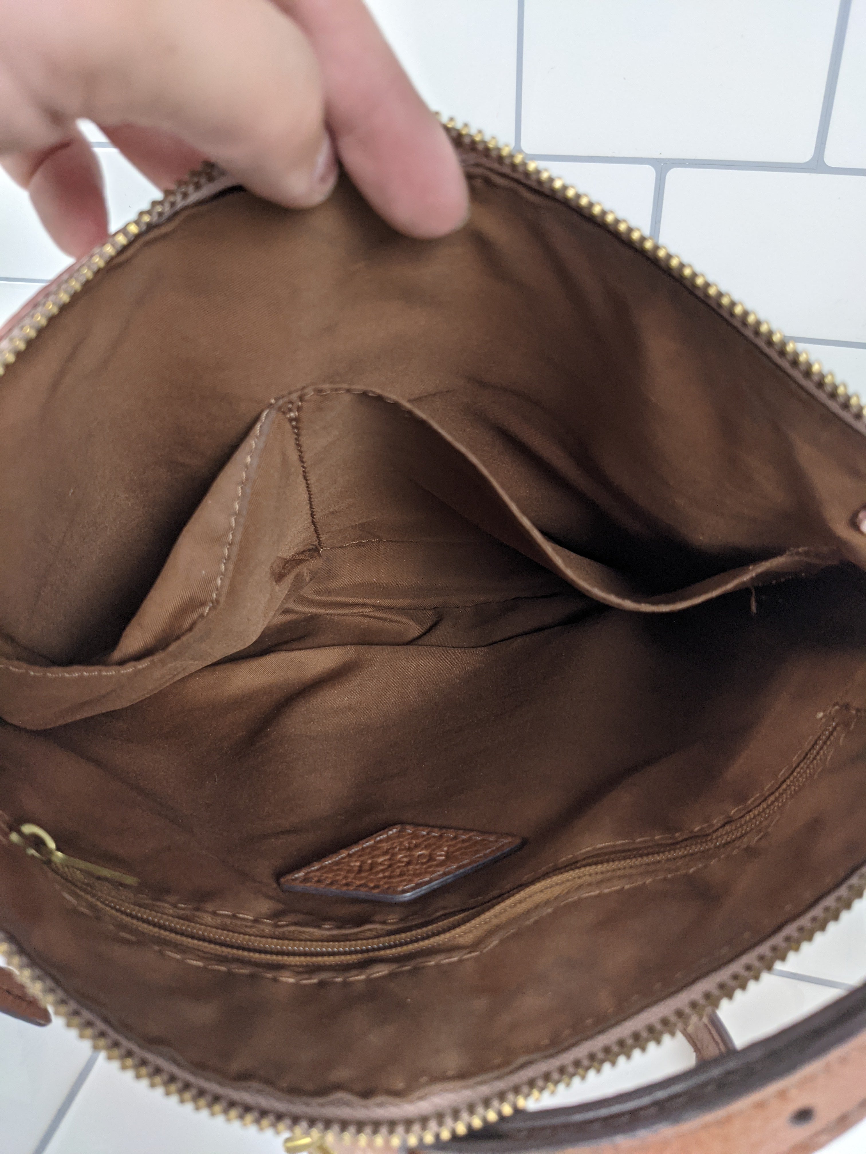 Fossil Pink Crossbody. Used. As Is (6925996818615)